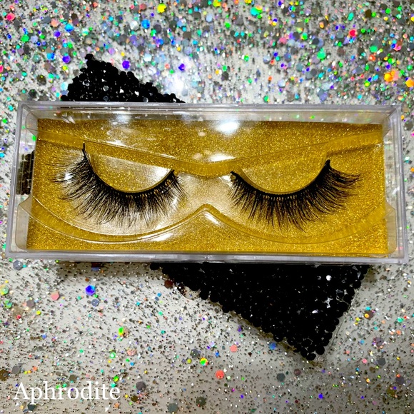 Goddess Philosophy Vegan Faux Soft Mink Lashes - Picture 4 of 6